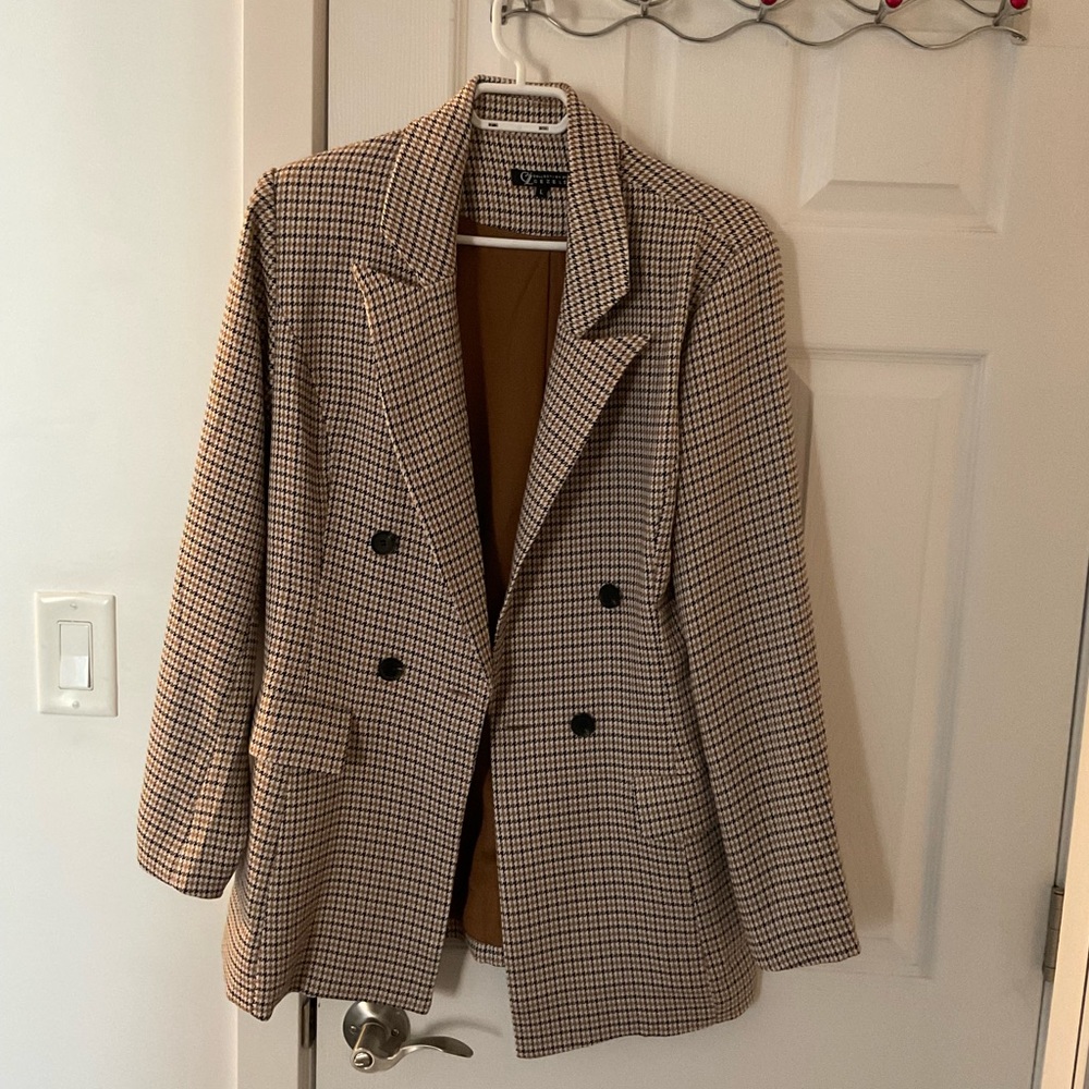 BNWOT Houndstooth Blazer L